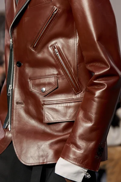 Look 35